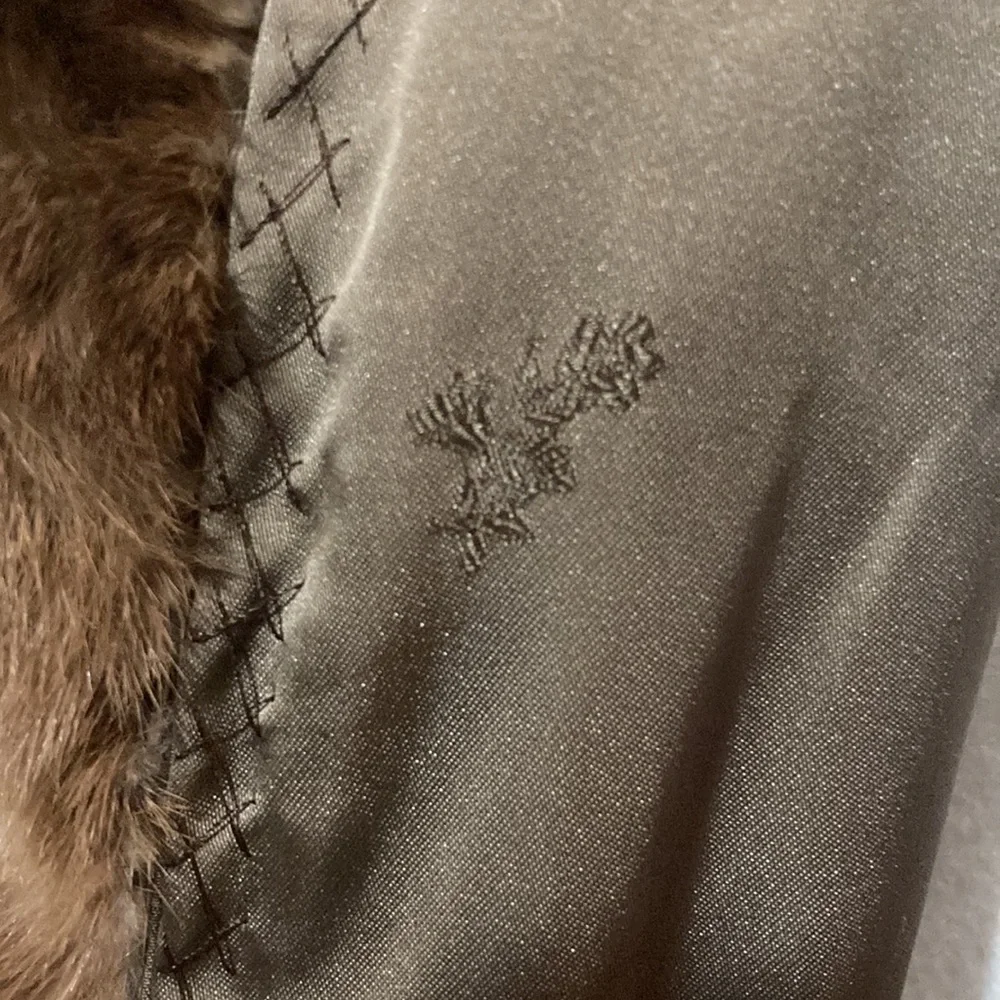 Vintage fur coat and hat - Picture 13 of 16